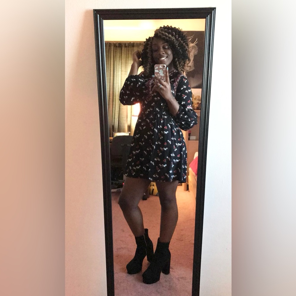 FOREVER 21 Faux Suede Platform Boots 🖤 - Picture 8 of 9